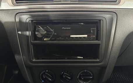 Skoda Rapid I, 2017 год, 550 000 рублей, 12 фотография