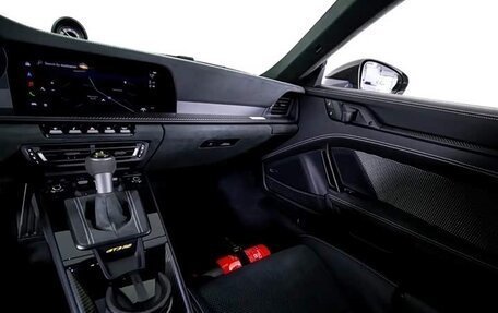 Porsche 911 GT3, 2024 год, 28 000 000 рублей, 14 фотография