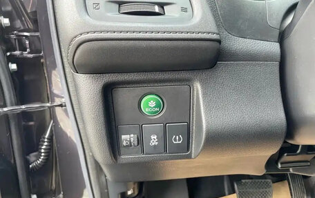 Honda Vezel, 2021 год, 1 585 000 рублей, 17 фотография