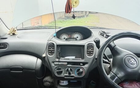 Toyota FunCargo, 2003 год, 550 000 рублей, 3 фотография