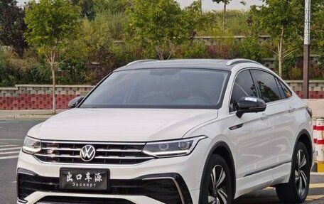 Volkswagen Tiguan II, 2021 год, 2 815 000 рублей, 4 фотография