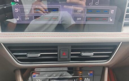 Volkswagen Tiguan II, 2022 год, 3 100 000 рублей, 9 фотография