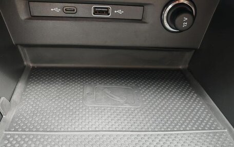 Volkswagen Tiguan II, 2022 год, 3 100 000 рублей, 11 фотография