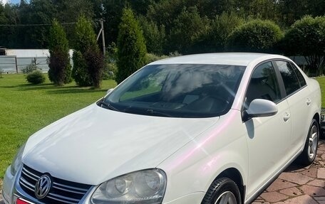 Volkswagen Jetta VI, 2008 год, 620 000 рублей, 2 фотография