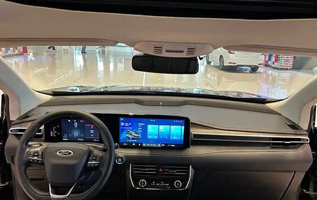 Ford Edge II рестайлинг, 2022 год, 2 635 000 рублей, 8 фотография