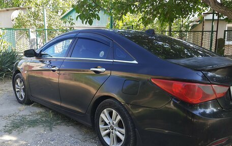 Hyundai Sonata VI, 2011 год, 1 000 000 рублей, 6 фотография