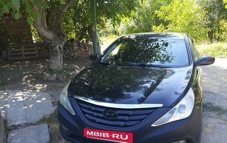 Hyundai Sonata VI, 2011 год, 1 000 000 рублей, 5 фотография