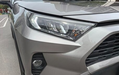 Toyota RAV4, 2020 год, 2 470 000 рублей, 9 фотография