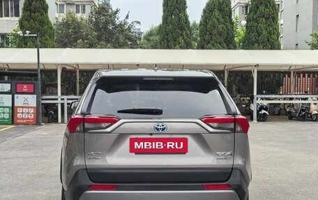 Toyota RAV4, 2020 год, 2 470 000 рублей, 5 фотография