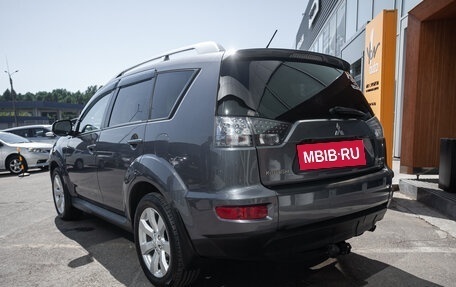 Mitsubishi Outlander III рестайлинг 3, 2010 год, 1 325 000 рублей, 4 фотография