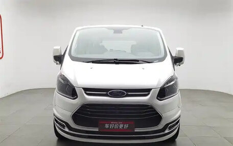 Ford Tourneo Custom I рестайлинг, 2021 год, 2 340 000 рублей, 2 фотография
