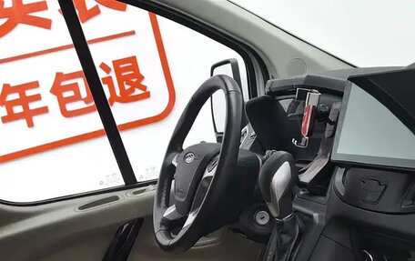 Ford Tourneo Custom I рестайлинг, 2021 год, 2 340 000 рублей, 9 фотография