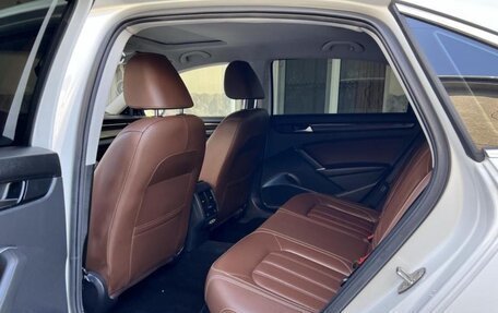 Volkswagen Passat B8 рестайлинг, 2021 год, 2 250 000 рублей, 11 фотография