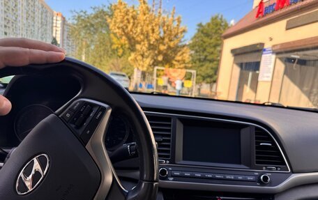 Hyundai Elantra VI рестайлинг, 2017 год, 1 500 000 рублей, 9 фотография