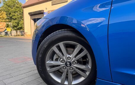 Hyundai Elantra VI рестайлинг, 2017 год, 1 500 000 рублей, 17 фотография