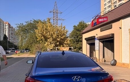 Hyundai Elantra VI рестайлинг, 2017 год, 1 500 000 рублей, 16 фотография