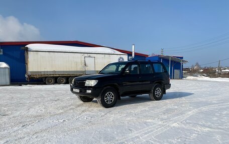 Toyota Land Cruiser 100 рестайлинг 2, 2006 год, 3 000 000 рублей, 6 фотография