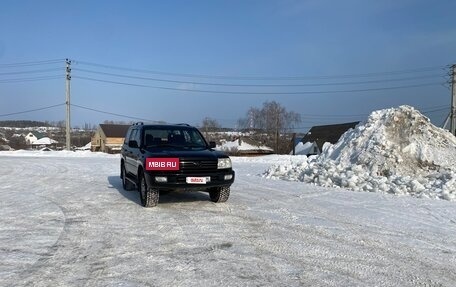 Toyota Land Cruiser 100 рестайлинг 2, 2006 год, 3 000 000 рублей, 7 фотография