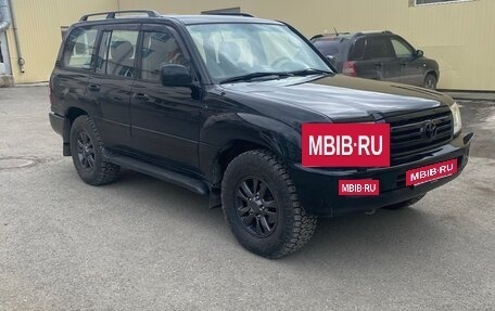 Toyota Land Cruiser 100 рестайлинг 2, 2006 год, 3 000 000 рублей, 14 фотография