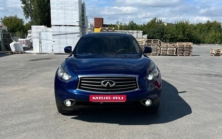 Infiniti FX II, 2012 год, 1 600 000 рублей, 3 фотография