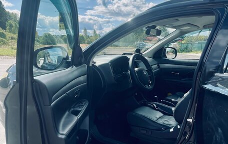 Mitsubishi Outlander III рестайлинг 3, 2013 год, 980 000 рублей, 9 фотография