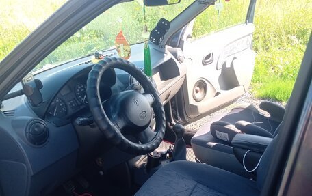 Renault Logan I, 2006 год, 380 000 рублей, 10 фотография