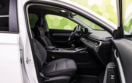 Geely Emgrand, 2024 год, 1 800 000 рублей, 9 фотография