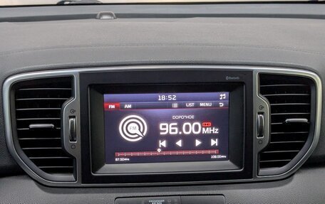 KIA Sportage IV рестайлинг, 2018 год, 1 885 000 рублей, 3 фотография