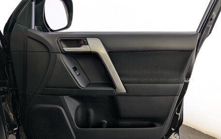 Toyota Land Cruiser Prado 150 рестайлинг 2, 2021 год, 6 783 000 рублей, 26 фотография