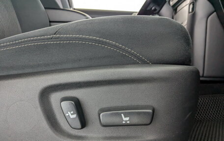 Toyota Land Cruiser Prado 150 рестайлинг 2, 2021 год, 6 783 000 рублей, 27 фотография