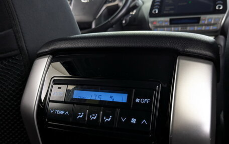 Toyota Land Cruiser Prado 150 рестайлинг 2, 2021 год, 6 783 000 рублей, 28 фотография