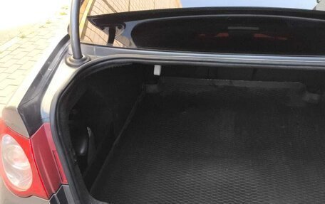 Volkswagen Passat B6, 2006 год, 550 000 рублей, 17 фотография