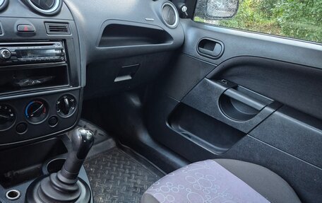Ford Fiesta, 2007 год, 260 000 рублей, 6 фотография