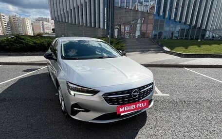 Opel Insignia II рестайлинг, 2020 год, 1 860 000 рублей, 2 фотография