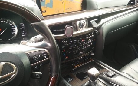 Lexus LX III, 2016 год, 6 000 000 рублей, 9 фотография