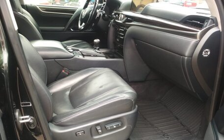 Lexus LX III, 2016 год, 6 000 000 рублей, 13 фотография