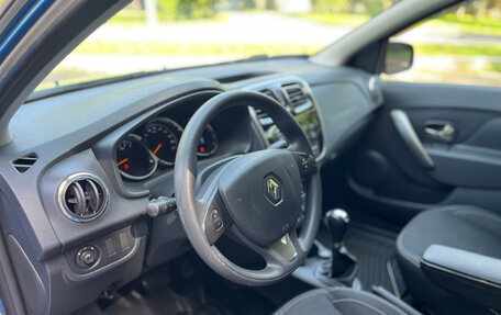 Renault Logan II, 2017 год, 770 000 рублей, 11 фотография