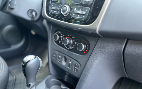 Renault Logan II, 2017 год, 770 000 рублей, 16 фотография