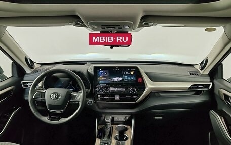 Toyota Highlander, 2024 год, 6 000 000 рублей, 12 фотография