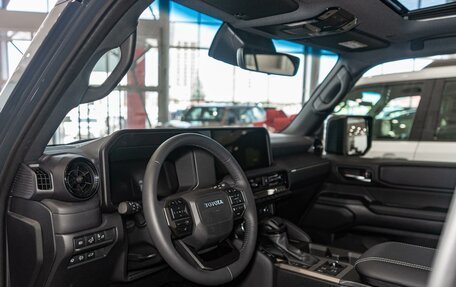 Toyota Land Cruiser Prado, 2024 год, 11 090 000 рублей, 8 фотография
