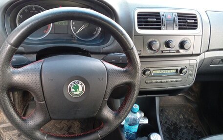 Skoda Fabia II, 2008 год, 320 000 рублей, 10 фотография