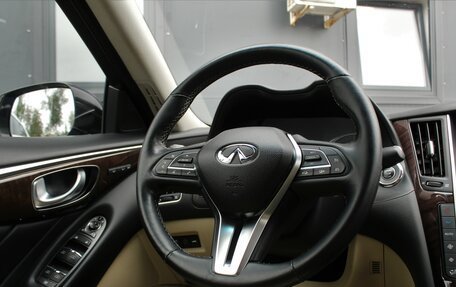 Infiniti Q50 I рестайлинг, 2017 год, 2 200 000 рублей, 25 фотография