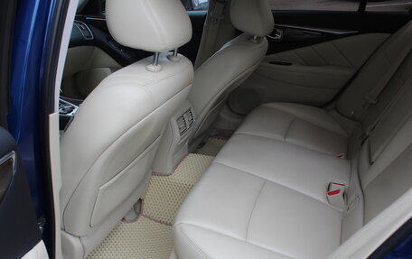 Infiniti Q50 I рестайлинг, 2017 год, 2 200 000 рублей, 18 фотография