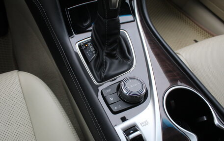 Infiniti Q50 I рестайлинг, 2017 год, 2 200 000 рублей, 17 фотография