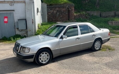 Mercedes-Benz W124, 1993 год, 450 000 рублей, 3 фотография