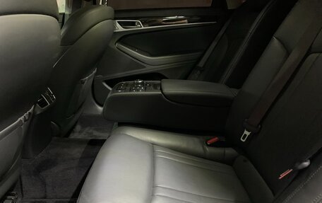 Genesis G80 I, 2017 год, 2 275 000 рублей, 28 фотография