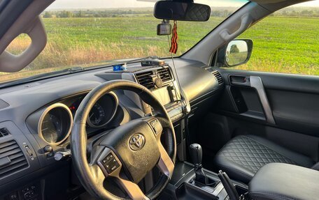 Toyota Land Cruiser Prado 150 рестайлинг 2, 2013 год, 2 899 000 рублей, 20 фотография
