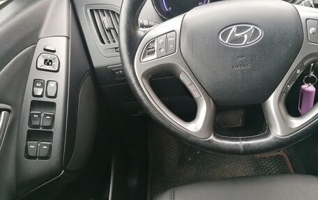 Hyundai ix35 I рестайлинг, 2013 год, 1 370 000 рублей, 10 фотография