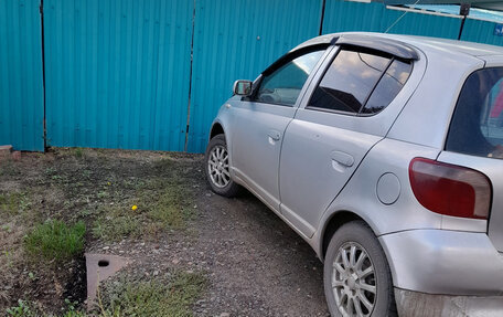 Toyota Vitz, 1999 год, 400 000 рублей, 2 фотография