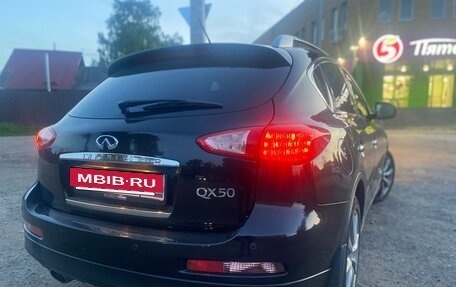 Infiniti QX50 I рестайлинг, 2013 год, 1 800 000 рублей, 6 фотография